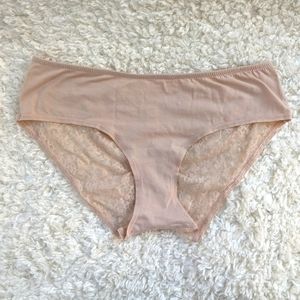 NWT Victoria's Secret Lace Back Low-Rise Hiphuggers